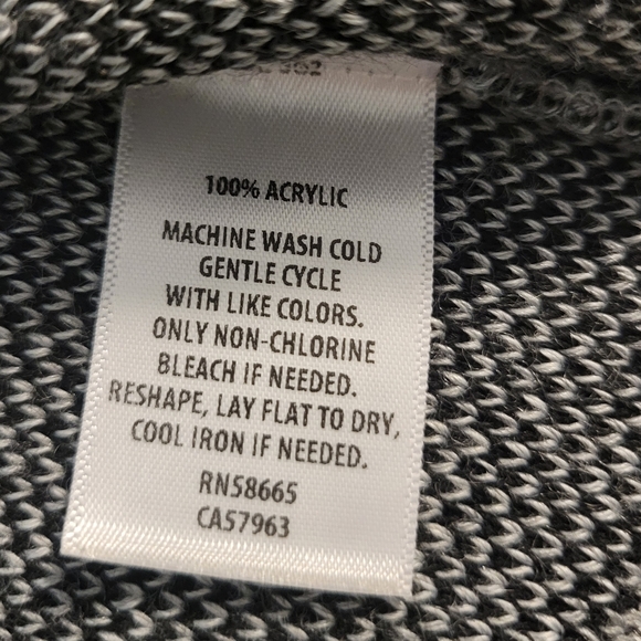 Nordstrom Rack size M long line open front leopard print cardigan - Picture 9 of 9